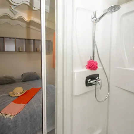 苏蕾邂逅露营地 Le Bourg-dʼOisans